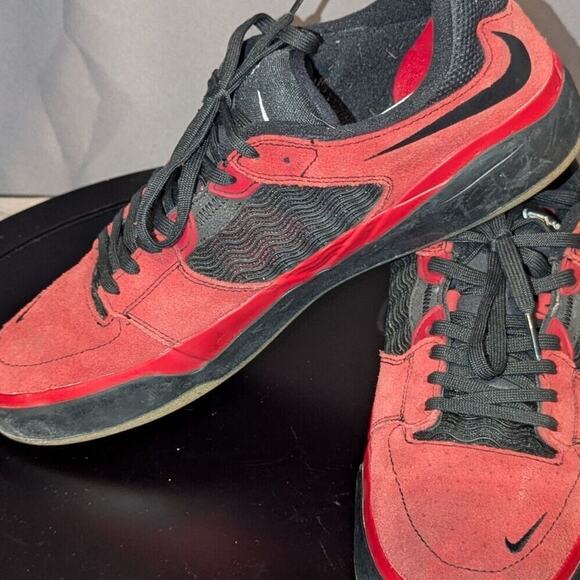 Nike SB Shoes Mens 11.5 Red Suede Ishod Wair Bred Varsity Red Black DC7232-600 - Picture 4 of 10